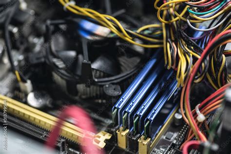 Part Inside a Desktop Computer 的图像结果