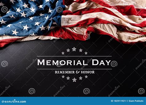 Happy Memorial Day. American Flags with the Text REMEMBER & HONOR ...