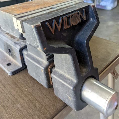 Lot # 174 - Wilton Heavy Duty All Terrain Trailer Hitch Vise - SLOCAL ...