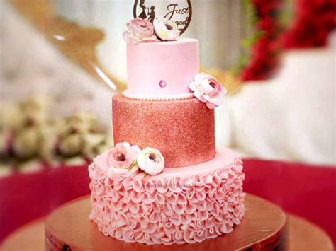 Cakes and Bakes - Order cakes online in Kolkata
