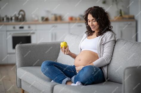 Can Pregnant Women Eat Apples