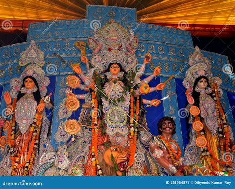 Beautiful Goddess Durga Idol during Durga Pooja Celebration Editorial ...