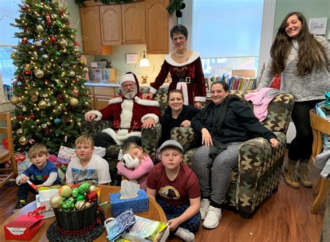 Christmas Family | Frederick Rescue Mission