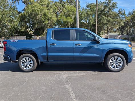 New 2024 Chevrolet Silverado 1500 Custom Crew Cab in Plant City #RZ136656 | Stingray Chevrolet