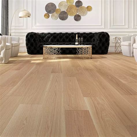 Wide Plank vs. Narrow Plank Hardwood Flooring - Mirage