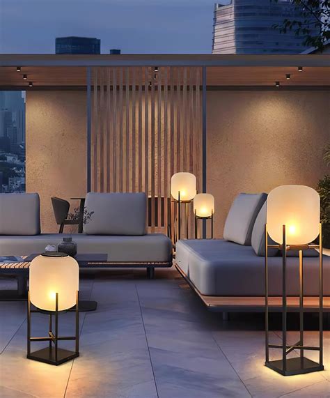 Lantern Outdoor Solar Floor Lamp | Outdoor floor lamps, Outdoor ...