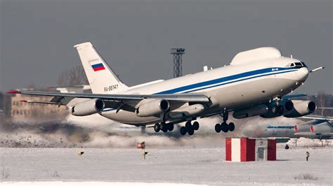 小偷闯入俄罗斯的Il-80世界末日飞机