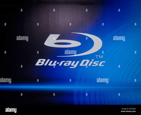 Blu ray disc hi-res stock photography and images - Alamy