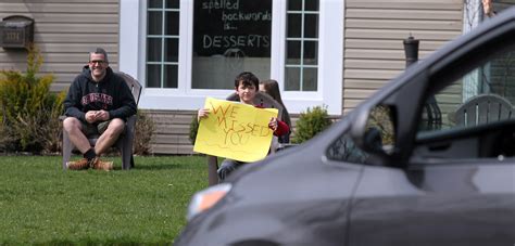 Goldwood Primary school staff in Rocky River treat students to a parade ...
