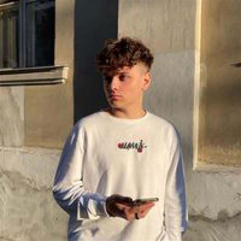 Perth Classified ads for Personals Meet Local Singles at lovezoid.com