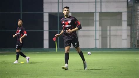 Want to write my own chapter in Indian football: Forward Ishan Pandita