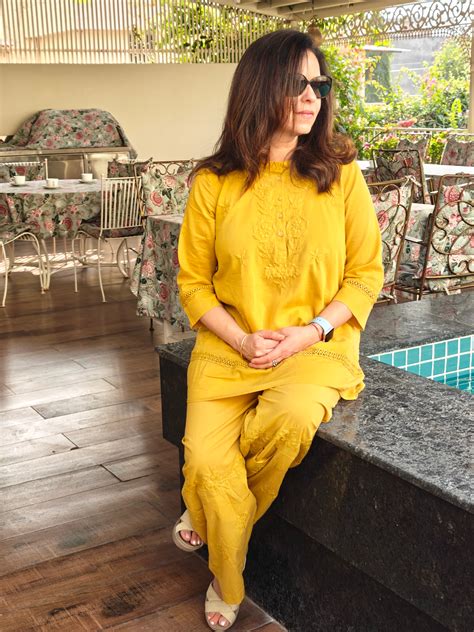 Capri Pant – Manvi The Handmade