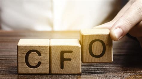 Top 5 CFO Recruiting Search Firms for Chief Financial Officers