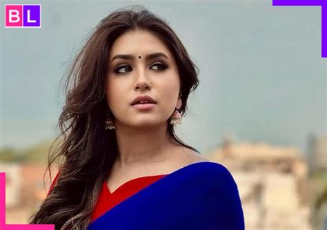 Meet Pakistani Influencer Minahil Malik whose alleged private video got ...