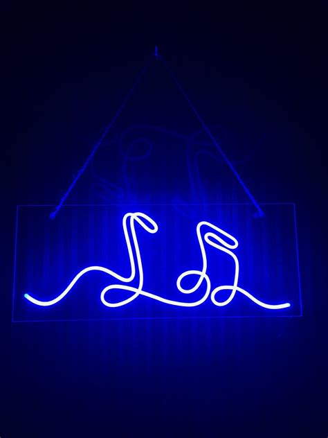 Music Note Neon Sign 的图像结果