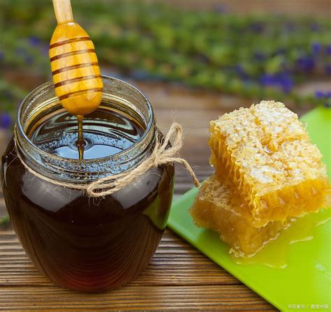 买哪个牌子蜂蜜最靠谱？分享两款正宗蜂蜜，不含一点添加剂 - 哔哩哔哩
