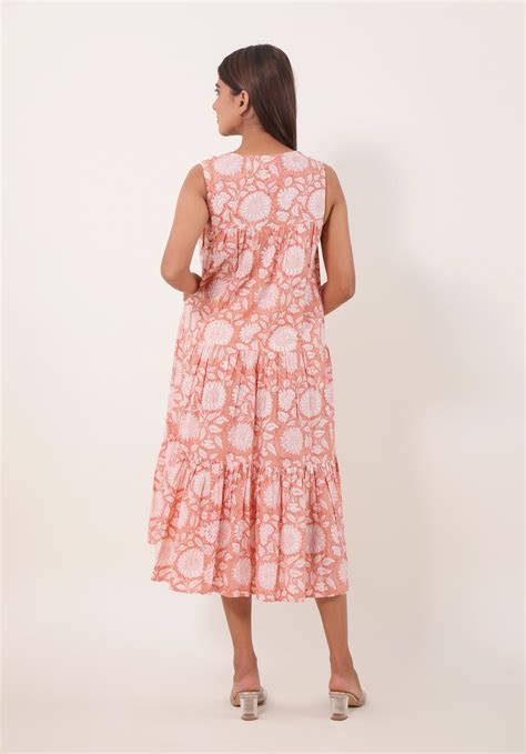 Women Tiered dress Nirmala Floral Peach