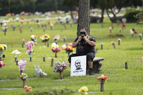George Floyd Memorial Painting Houston - Celebrities Activists Others ...