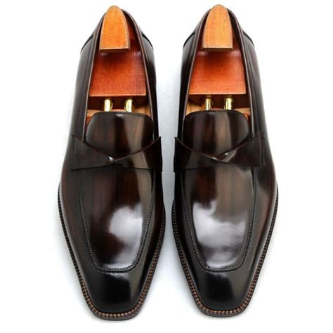 Refined Elegance: Premium Penny Loafers Shoes for the Modern Gentleman