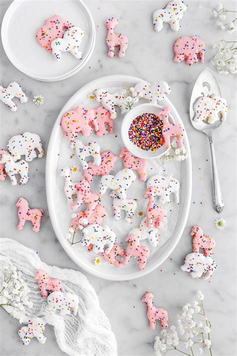 Pink and white frosted circus animal crackers – Artofit