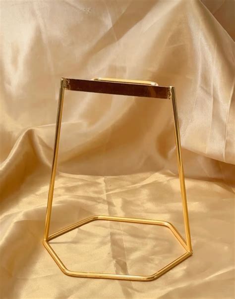 Clock Stand – Resin24