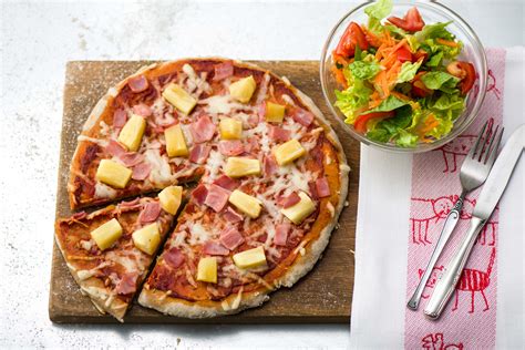 What Sauce Goes With Ham And Pineapple Pizza at Charlotte Revell blog