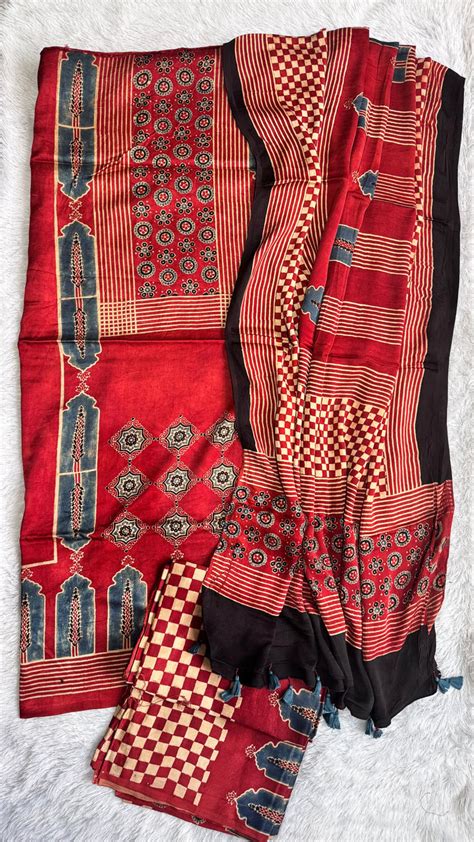 Desi Sass I Handcrafted Apparel & Indigenous Weaves I – Desisass