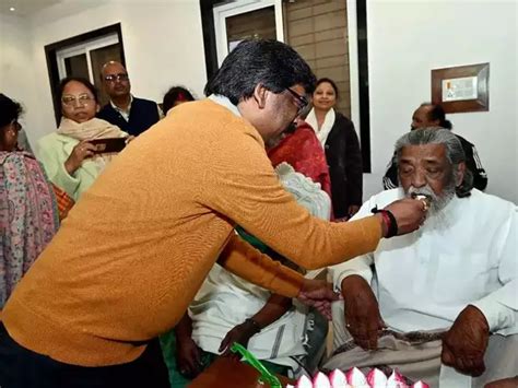 Hemant Soren's early life, education and political career - Hemant ...