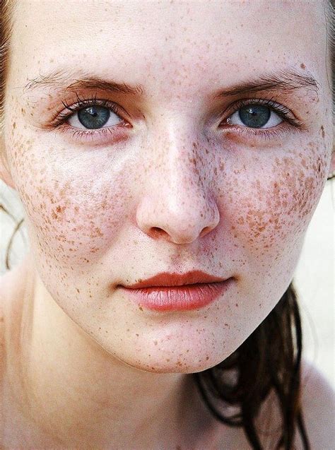 Photoshop给满脸雀斑的美女人像后期磨皮 - PS教程网