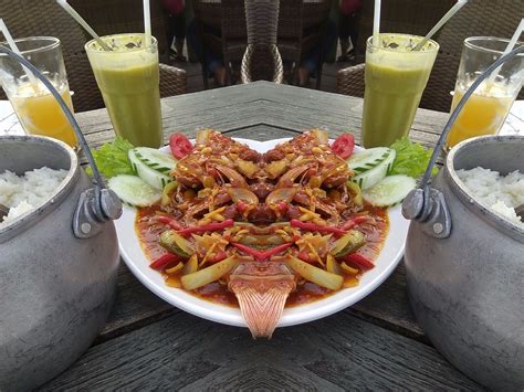 RESTORAN BIRU LAUT, Balikpapan - Restaurant Reviews, Phone Number ...