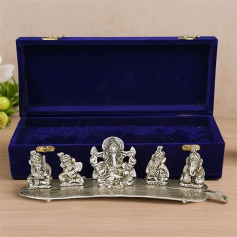 The Craftsmanship Story Behind Utsovia’s German Silver Collection