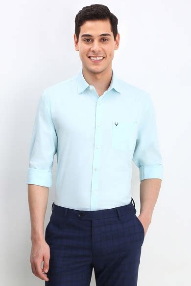 Buy Men Light Blue Slim Fit Textured Full Sleeves Formal Shirts Online ...