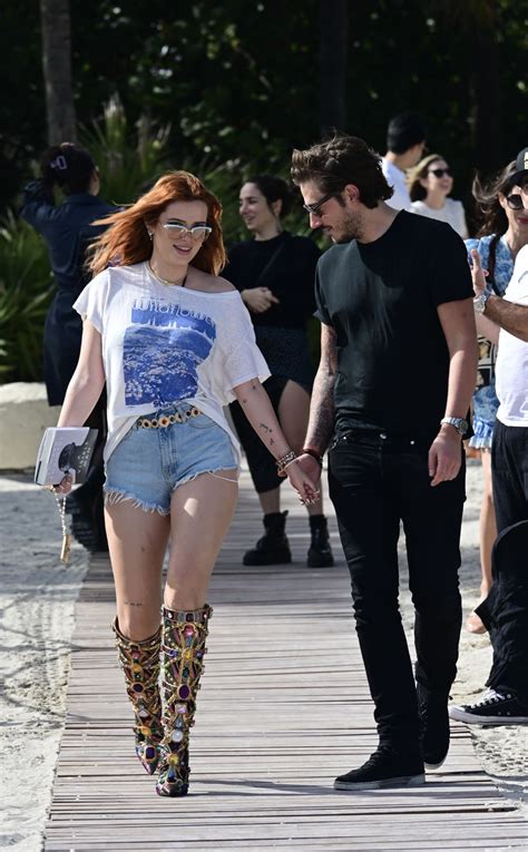 Bella Thorne spotted out in a beach in Miami, Florida | Looks