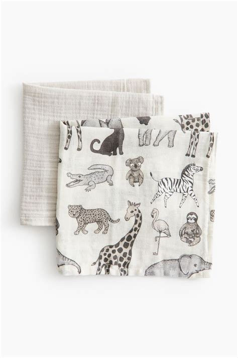 2-pack small muslin cloths - White/Animals - Home All | H&M IN
