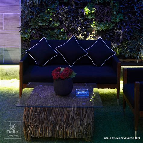 Della By Jimmy Mistry