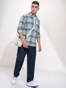 HIGHLANDER Men Checkered Casual Blue Shirt - Buy HIGHLANDER Men ...