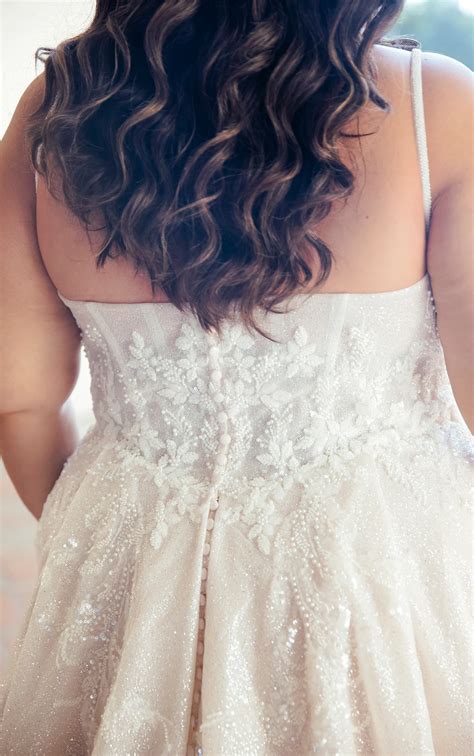 Sparkling Plus Size A-Line Wedding Dress with Sweetheart Neckline