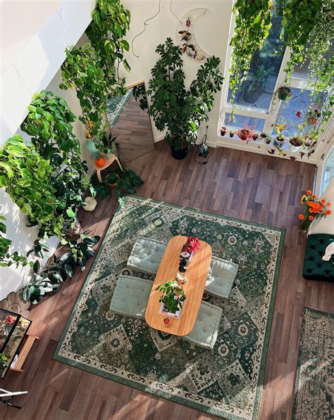 Valeria Mars on Twitter: "Welcome to my crib, fall edition https://t.co/eEazUuZBjQ" / Twitter