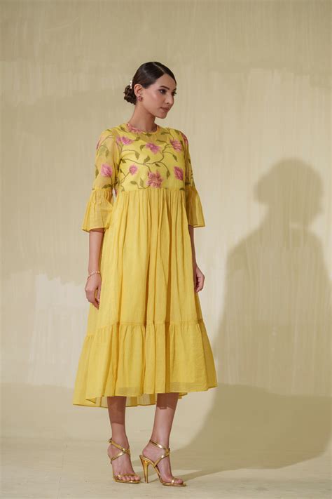 Handcrafted Womenswear – StitchedPoetry