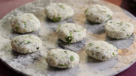Sabudana Vada - PotsandPans India