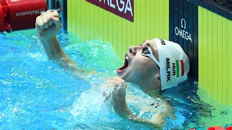 Adam Peaty retains 50m breaststroke title at World Aquatics ...