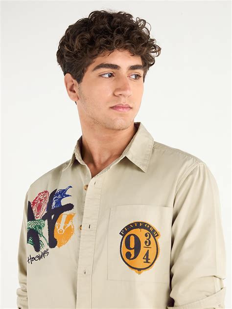 Buy Bewakoof Official Harry Potter Men's Pale Beige Hogwarts Graphic ...