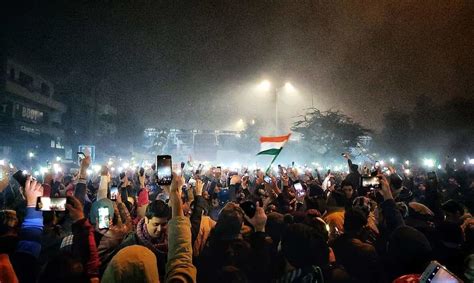 Anti-CAA Protesters at Shaheen Bagh, Jamia Usher in New Year with ...