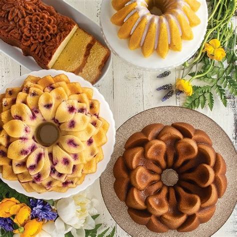 Nordic Ware Magnolia Bundt® Pan 10 Cup
