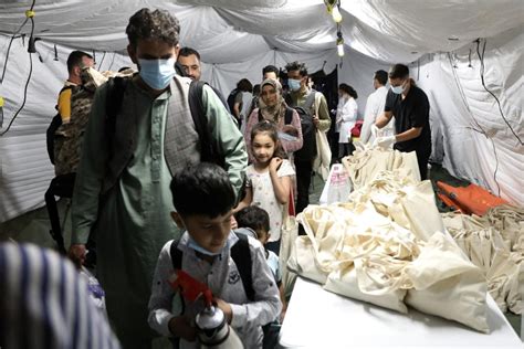 Evacuation flights resume from Afghanistan after deadly attack ...