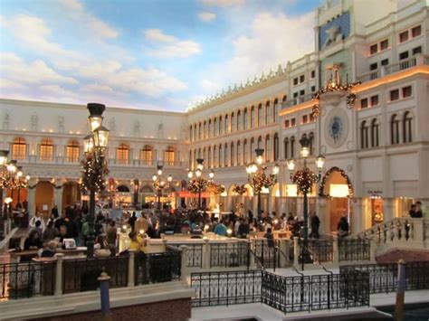 13 Things to Do in Las Vegas in December - Hellotickets