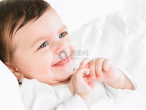 小女孩婴儿微笑高清图片下载-正版图片501440784-摄图网