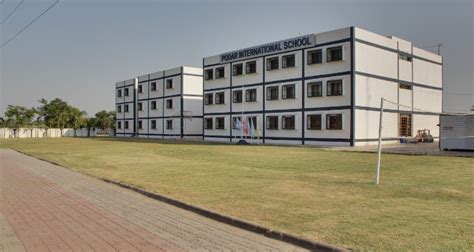 Podar International School Surat | Address Guru