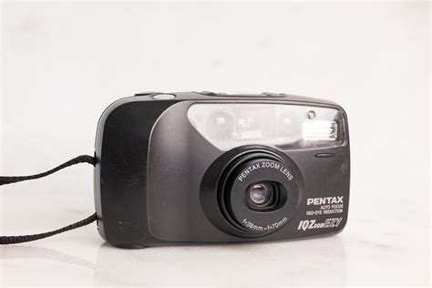 Pentax IQ Zoom EZY Autofocus Point and Shoot 35mm Film Camera — F Stop ...