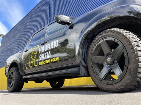 Building Signage Name Example 的图像结果